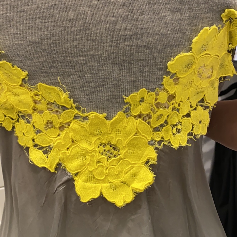 SACAI top. - Picture 3 of 6